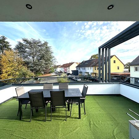 Day Young Life 1 Or 2 Aparts Nuremberg Exterior photo