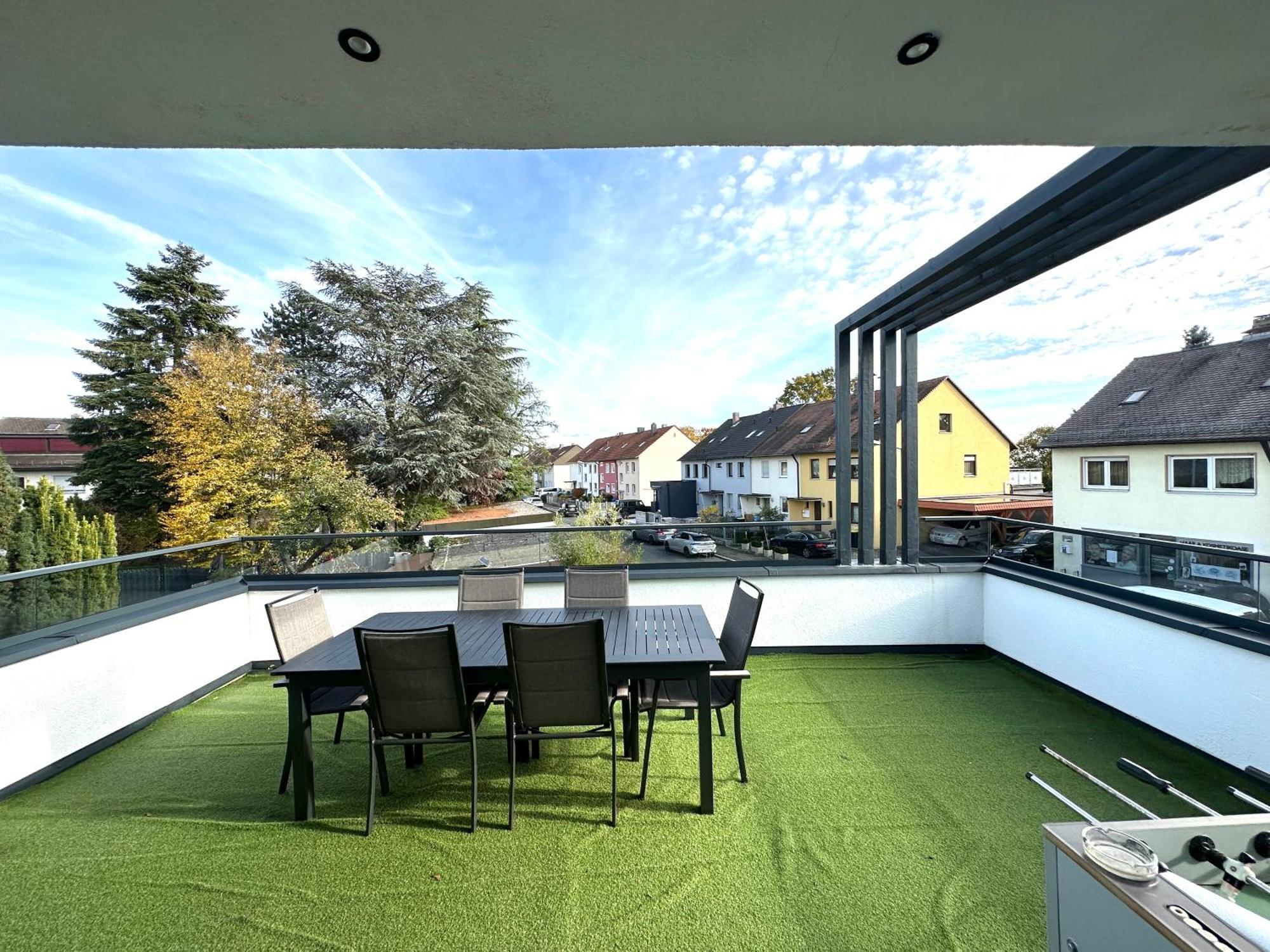 Day Young Life 1 Or 2 Aparts Nuremberg Exterior photo